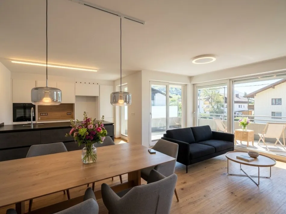 Weer: Moderne, hochwertige und sonnige 4-Zimmer-Wohnung mit ca. 94,65 m², großzügigem Eckbalkon mit ca. 16,71 m² mit Süd- und Westausrichtung & hochwertiger Küche - Titelbild