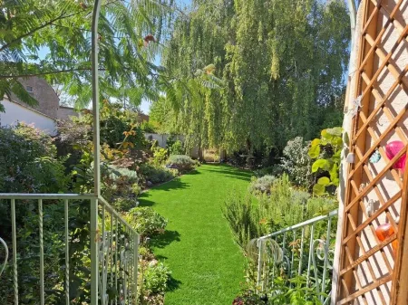 Abgang in den grünen Garten