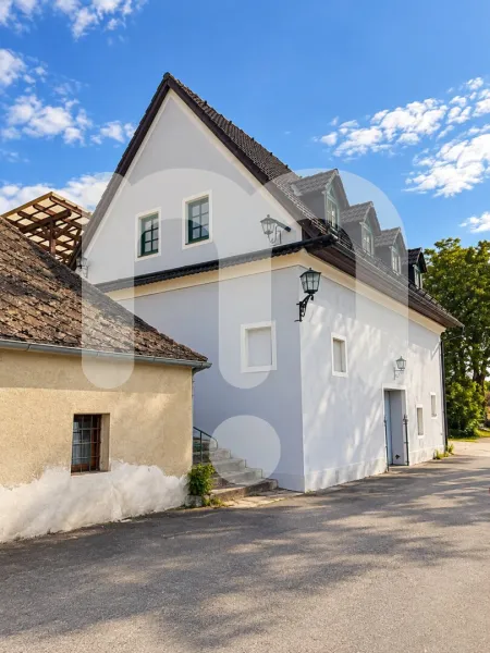 Historisches Weingut mit angrenzenden Weingärten in Furth bei Göttweig – seltene Gelegenheit zur Miete