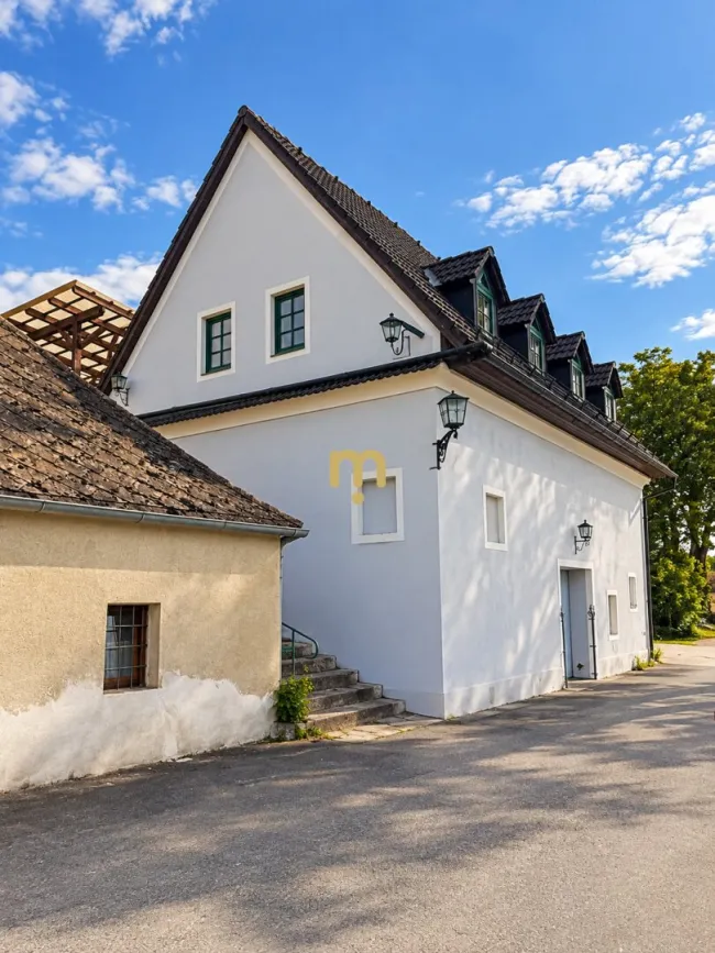 Historisches Weingut mit angrenzenden Weingärten in Furth bei Göttweig – seltene Gelegenheit zur Miete - Titelbild