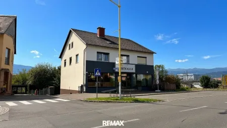 Wohn- und Geschäftshaus