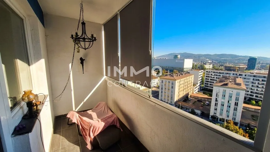 Kleine möblierte Wohnung in Linz mit Loggia, und Garagenplatz - Bild