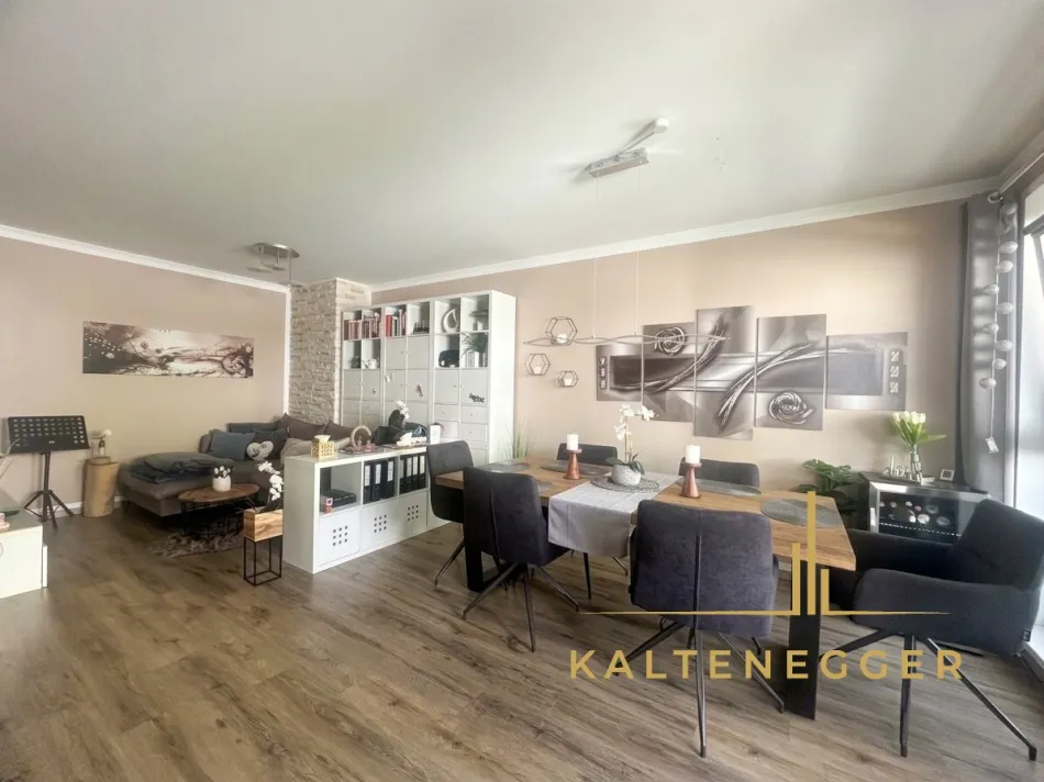 Moderne 3-Zimmer-Wohnung mit Balkon, Garage und Stellplatz - Bild