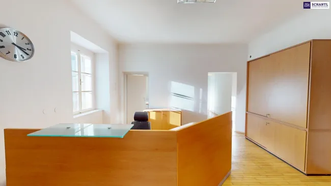 Repräsentative Gewerbeimmobilie mit Altbauflair in zentraler Lage - ca. 150 m² Raum für kreative Ideen! Gleich anrufen und Besichtigungstermin vereinbaren! - Bild