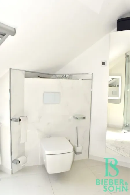 Badezimmer, WC, OG