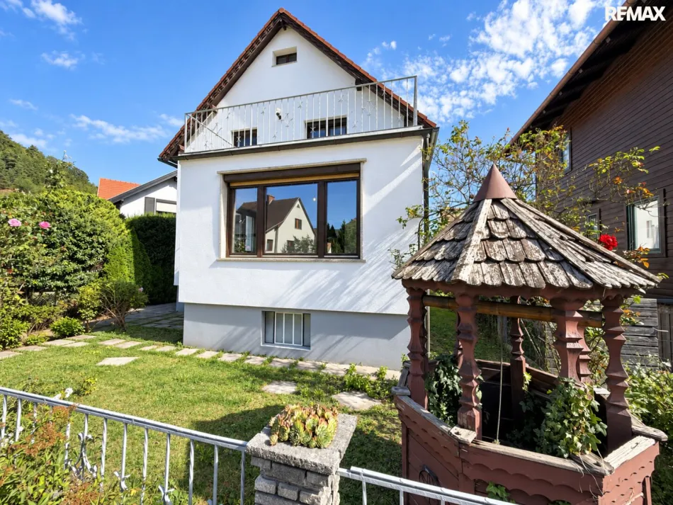 Renoviertes Einfamilienhaus in Gloggnitz – Ihr neues Zuhause mit Garten und Garage! - Titelbild