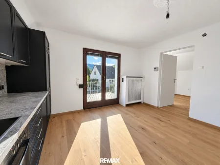Renoviertes Einfamilienhaus in Gloggnitz – Ihr neues Zuhause mit Garten und Garage!