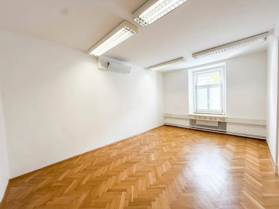 Modern. Zentral. Komfortabel. – 3-Zimmer-Büro/Praxis in Bruck an der Mur - Bild