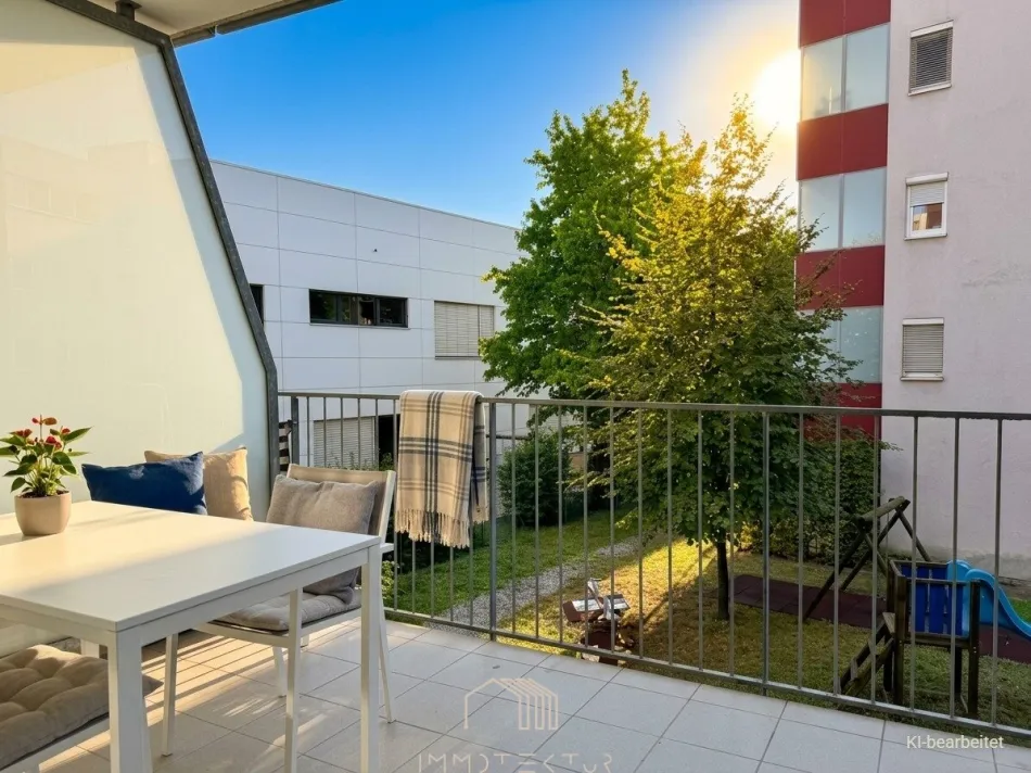 BESTLAGE: Sonnige Garçonniere mit Westbalkon & Tiefgarage - Titelbild