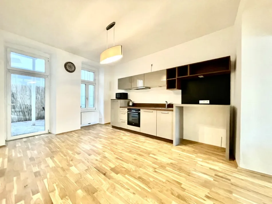MODERNE 2 ZIMMER + GROSSER TERRASSE NAHE ELTERLEINPLATZ (U5, 43er) - Bild