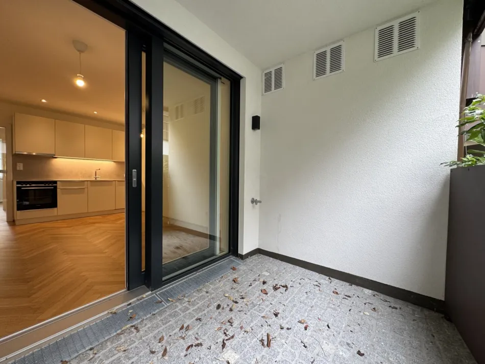 FREIER MIETZINS - TOP MODERNE 2 ZIMMER + TERRASSE IN BIEDERMEIER ARCHITEKTUR - Bild