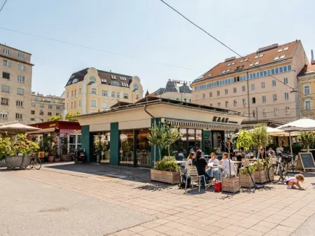 Karmelitermarkt