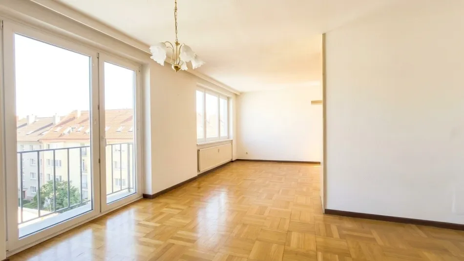 Perfekt geschnittene 4-Zimmer-Wohnung mit Fernblick & KFZ Abstellplatz - Bild