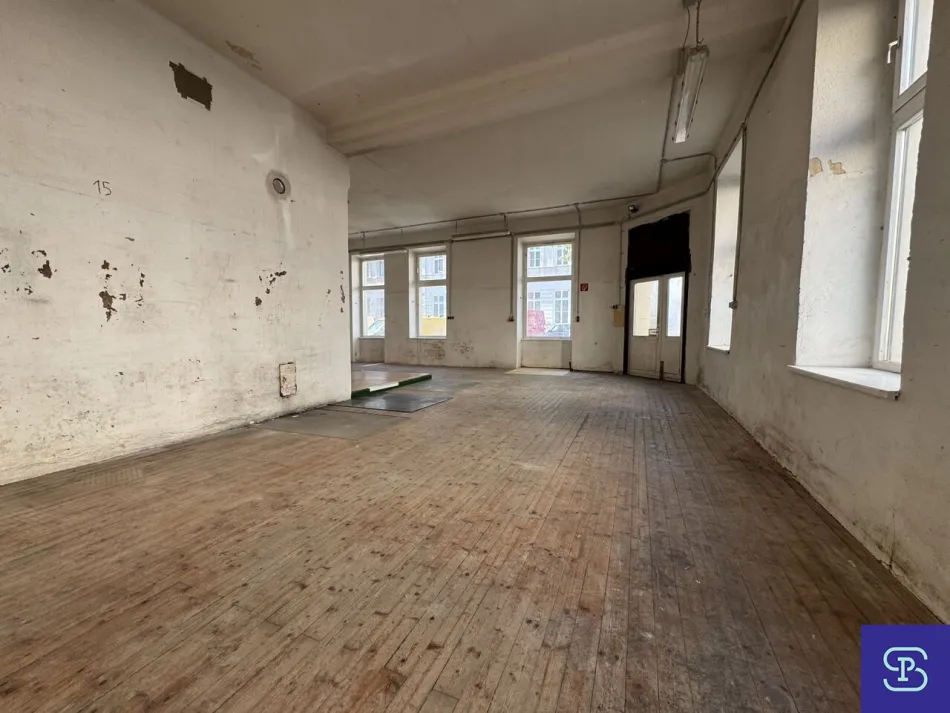 Großzügige 98m² Lagerfläche Nähe U3 Schweglerstraße - 1150 Wien - Bild
