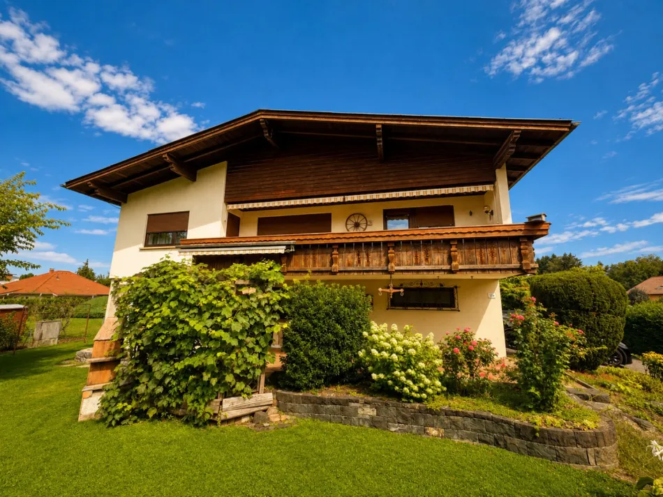 Großzügiges Einfamilienhaus mit viel Potenzial - Bild