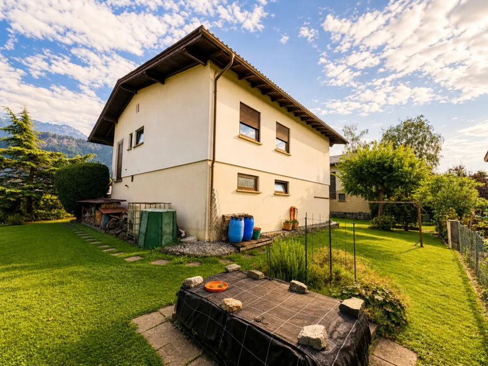 Großzügiges Einfamilienhaus mit viel Potenzial - Bild