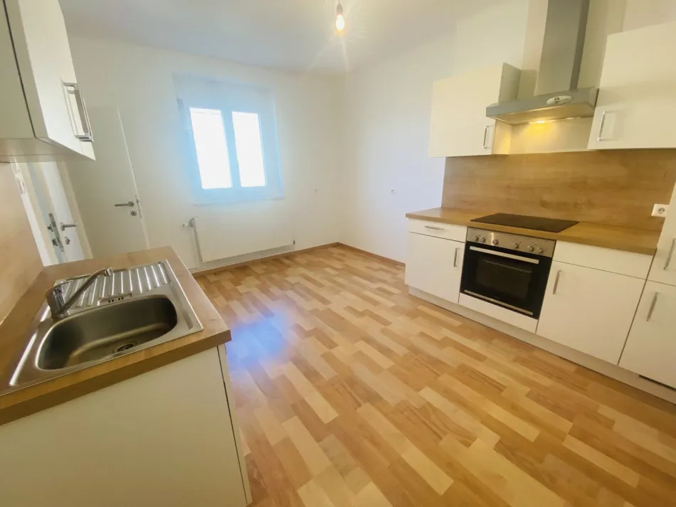 Helle 1-Zimmer-Wohnung! Ideal für Singles und Studenten! - Titelbild