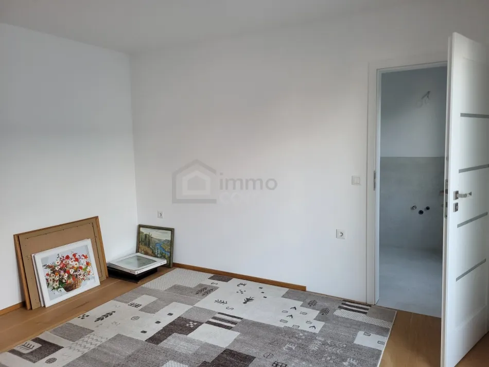 Neuwertiges Einfamilienhaus in Alland - hochwertig gebaut, modern ausgestattet und bezugsbereit - Bild