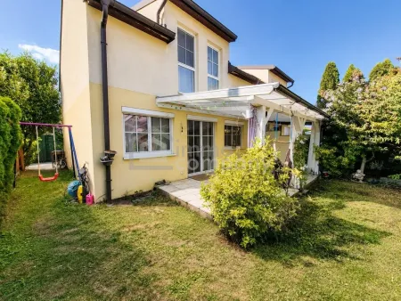 Familienfreundliche Doppelhaushälfte mit Garten, Terrasse & guter Infrastruktur in Stockerau