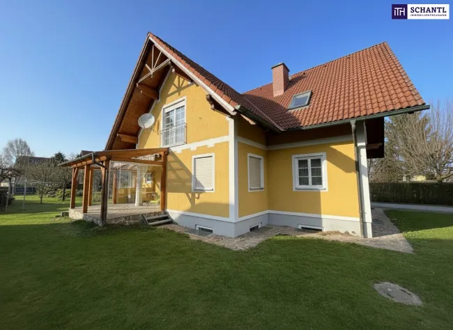 SONNENLAGE - Neuwertiges ca. 160m2 großes Traumhaus mit idyllischem Garten + Terrasse, 2 Garagen & Top-Ausstattung in Ruhelage - Bild