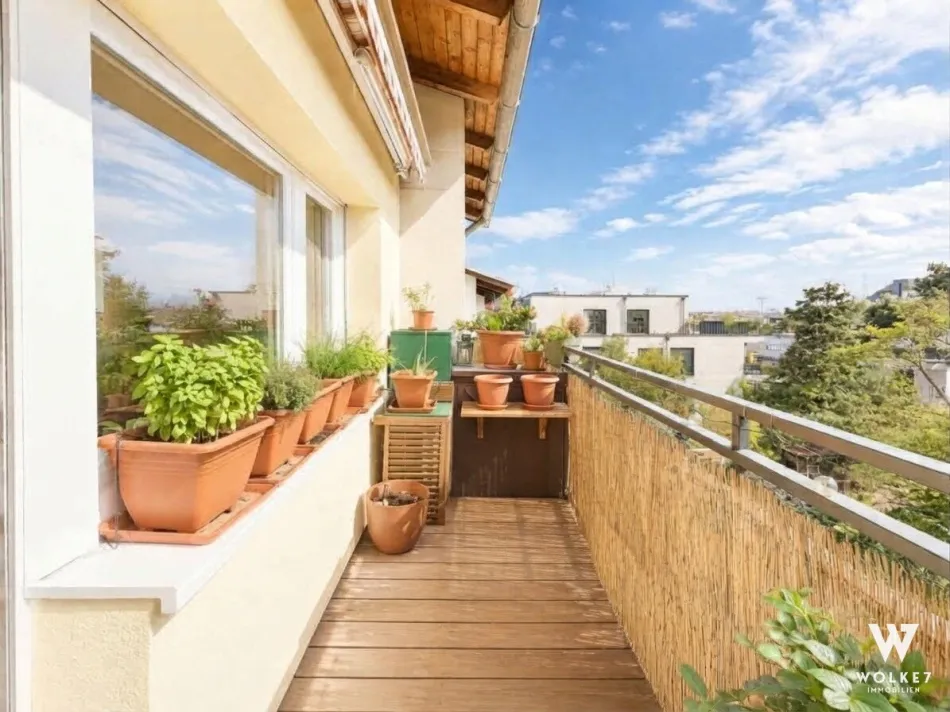 Lichtdurchflutete 3-Zimmer Wohnung mit wunderschönem Grünblick I Sonniger Süd-West Balkon - Bild