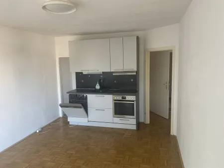 2- Zimmer Wohnung mit Balkon