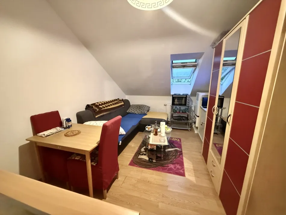 FIXPREIS – Mo 21.09.26 um 18:15 Uhr Leistbare 1-Zimmer-Wohnung in Wels. - Bild