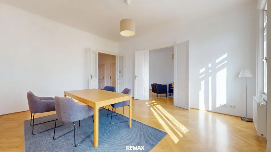 Zentrale 3-Zimmer-Altbauwohnung mit Lift in 1080 Wien | nahe Neubaugasse & Innenstadt - Bild