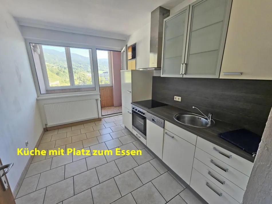 2 Zimmer, Küche, Loggia, Dusche, WC, preiswert ! - Bild