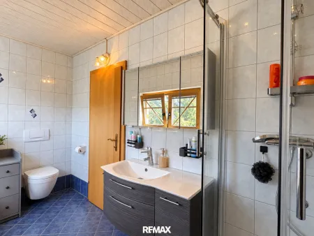 Bad OG mit Dusche