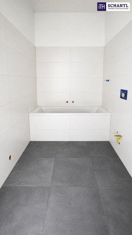 Entdecken Sie diesen Terrassentraum im ruhigen Innenhof + neu sanierte 3-Zimmer-Wohnung mit Klimaanlage & Luftwärmepumpe + Saniertes Altbauhaus