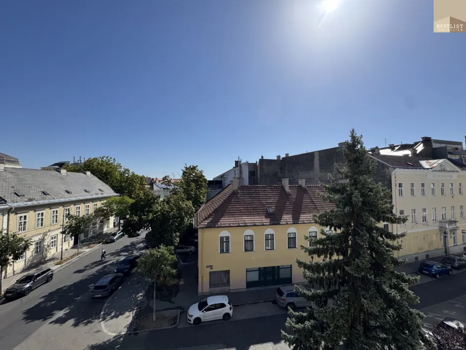 Wohnen mit Komfort und Ausblick – zentrale 2,5-Zimmer-Wohnung in Baden - Bild