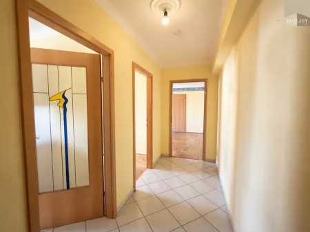 Wohnen mit Komfort und Ausblick – zentrale 2,5-Zimmer-Wohnung in Baden