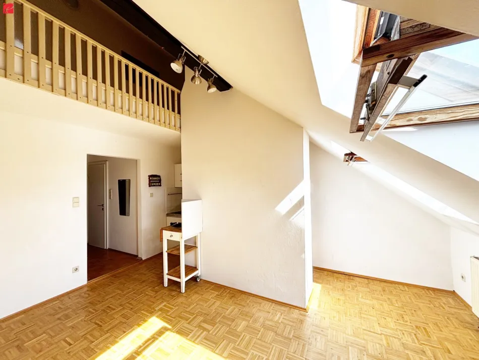Helle Altbau-Dachgeschosswohnung mit Charakter in Geidorf! - Titelbild