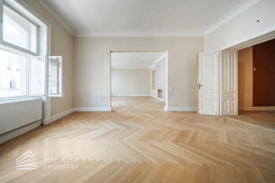 Exklusive 4-Zimmer-Altbau Nähe Oper - Bild