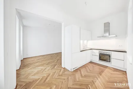 Küche & Wohnzimmer