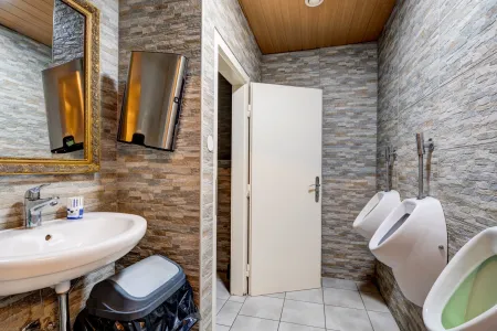Herren Toiletten