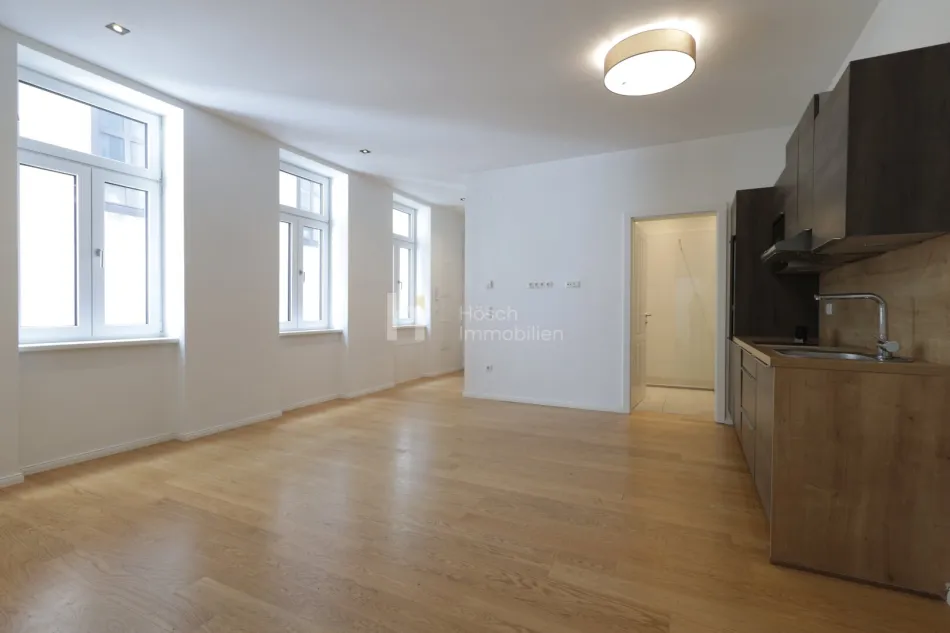 Zwei Häuser, ein Ensemble | Altbau mit Lift und Innenhöfen im Fünfzehnten - Bild