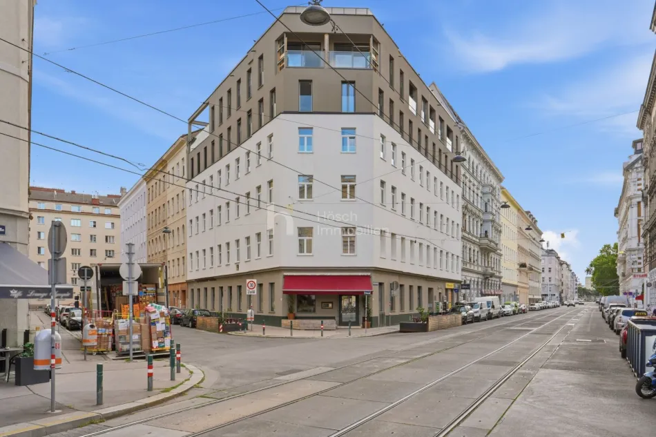 Erstbezug am Augarten | Gründerzeit-Charakter, neues Dachgeschoss und Lift - Titelbild