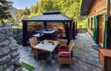 Terrasse mit Whirlpool