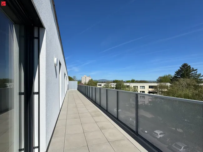 Modernes Wohnjuwel mit Dachterrasse und perfekter Küche. Erstbezug - Bild