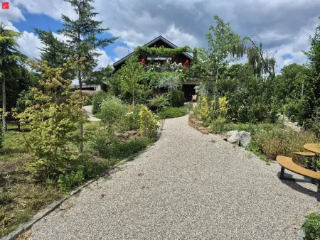 Wohnhighlight am Traunstein: Exklusives Mehrgenerationenhaus mit Natur-Oase