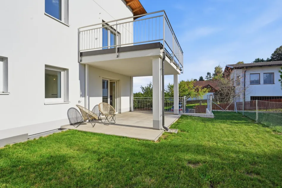 Großzügige 3-Zimmer-Gartenwohnung mit Terrasse für höchste Wohnqualität - Titelbild