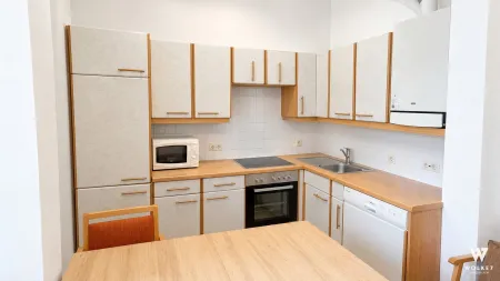 Großzügige 4,5-Zimmer-Wohnung | Für Familie oder WG-geeignet | U1-Nähe