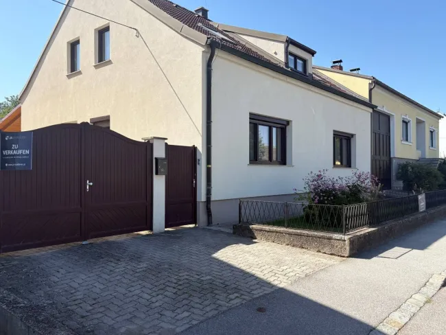 [Kaufanbot erhalten]GEBAUT ZUM WOHNEN. GEMACHT ZUM LEBEN. | 180 m² WF | Pool | PV | Wärmepumpe