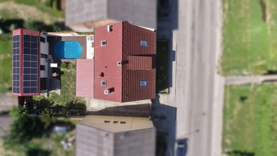 GEBAUT ZUM WOHNEN. GEMACHT ZUM LEBEN. | 180 m² WF | Pool | PV | Wärmepumpe - Bild