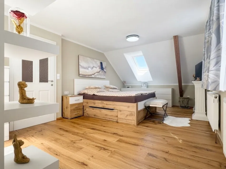 GEBAUT ZUM WOHNEN. GEMACHT ZUM LEBEN. | 180 m² WF | Pool | PV | Wärmepumpe - Titelbild