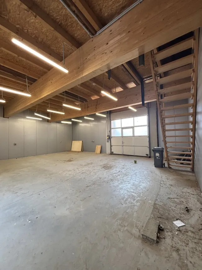 100m² Halle Nahe Laa/Thaya mit renovierungsbedürftigem Bauernhaus - für nur 129.000 - Bild
