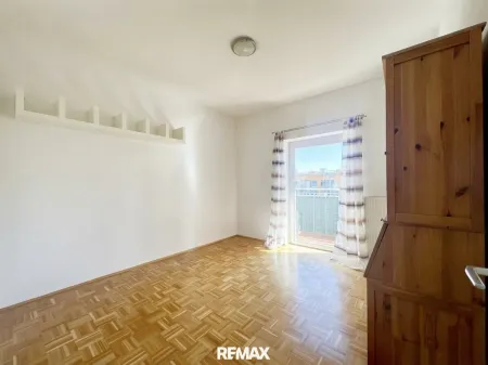 Zimmer / Büro