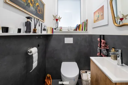 WC